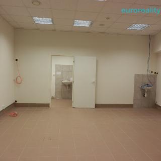 Pronájem obchodu 50 m² Praha