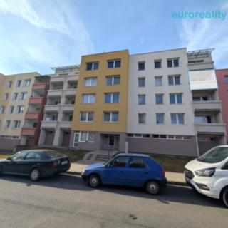 Prodej bytu 1+kk a garsoniéry 81 m² Blatná, Nad Lomnicí