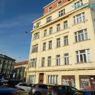 Pronájem bytu 1+1 50 m² Praha, Matoušova