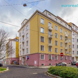 Prodej bytu 2+1 56 m² Karlovy Vary, K. Čapka