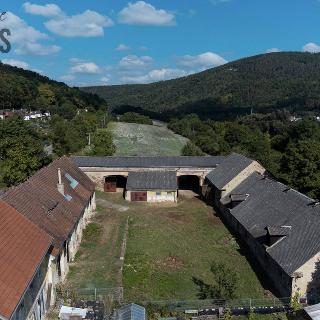 Prodej zemědělské usedlosti 1 625 m² Beroun, 