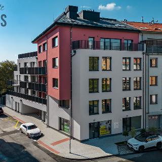 Prodej obchodu 41 m² Praha, U hotelu