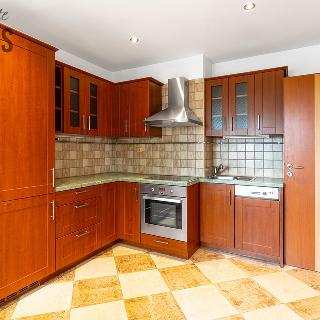 Prodej bytu 4+1 108 m² Praha