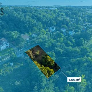 Prodej stavební parcely 1 306 m² Horoměřice, 