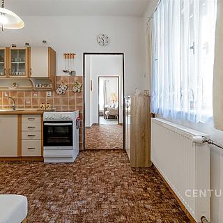 Prodej rodinného domu 68 m&sup2; Kostelec nad Černými lesy