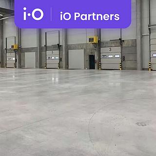 Pronájem skladu 1228 m&sup2; Chrášťany