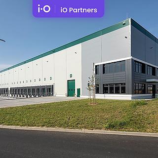 Pronájem skladu 2638 m&sup2; Jeneč