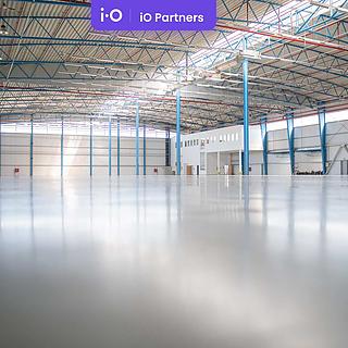 Pronájem skladu 8484 m&sup2; Kněževes