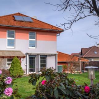 Pronájem rodinného domu 120 m² Dobřejovice, Vačkářova