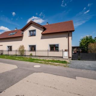 Prodej rodinného domu 224 m² Košátky