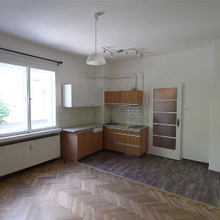 Pronájem bytu 2+kk 49 m² Praha, Vinohradská