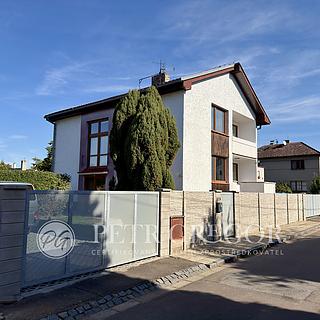 Prodej rodinného domu 150 m&sup2; Poděbrady