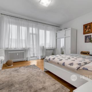 Prodej bytu 3+kk 89 m² Hradec Králové, Resslova