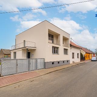 Prodej rodinného domu 350 m² Kvasice, Nová