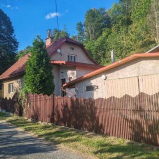 Prodej rodinného domu 140 m² Karolinka
