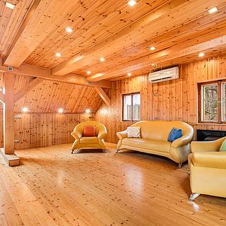 Prodej rodinného domu 380 m&sup2; Cvikov