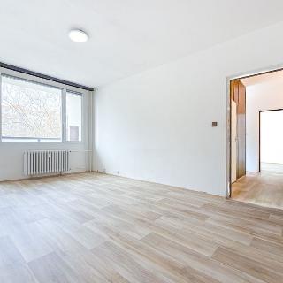 Pronájem bytu 2+1 61 m² Chomutov, Holešická