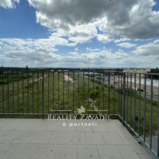 Pronájem bytu 2+kk 57 m² Pardubice Zelené Předměstí, Pod Vinicí