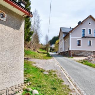 Prodej bytu 1+kk a garsoniéry 30 m² Vrchlabí, Peklo