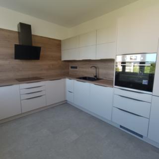 Pronájem bytu 2+1 65 m² Sokolov, Slavíčkova