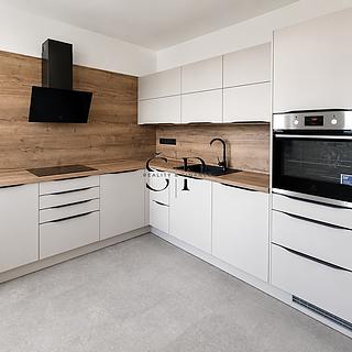 Prodej bytu 2+1 62 m&sup2; Sokolov