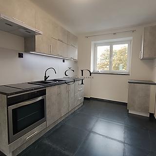 Pronájem bytu 2+1 60 m&sup2; Sokolov