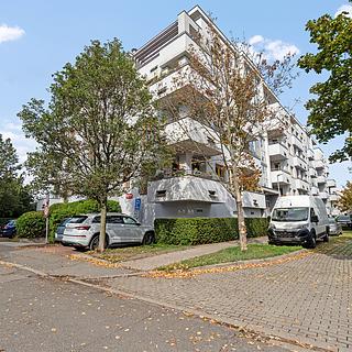 Pronájem bytu 3+kk 96 m&sup2; Praha