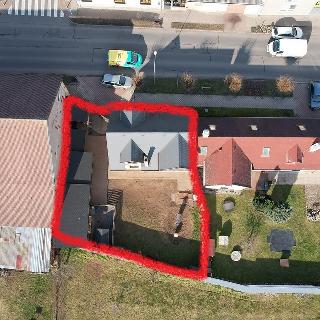 Prodej rodinného domu 120 m² Veleň, Hlavní