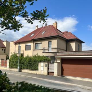 Pronájem rodinného domu 250 m² Praha, Nad Zemankou