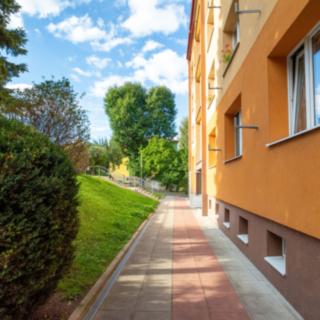 Pronájem bytu 1+1 36 m² Dobkovice