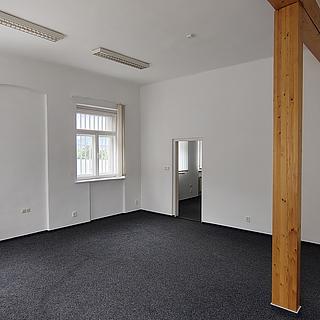 Pronájem kanceláře 115 m&sup2; Děčín