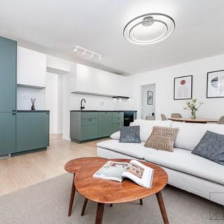 Prodej bytu 4+kk 78 m² Praha Kobylisy, Vršní