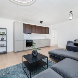 Prodej bytu 4+kk 75 m² Praha, Podle Kačerova