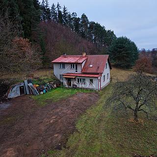 Prodej rodinného domu 256 m² Daleké Dušníky