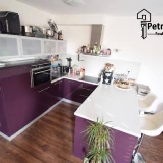 Pronájem bytu 2+kk 63 m² Praha