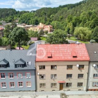 Prodej bytu 2+1 70 m² Úpice, Dr. Teuchmanna