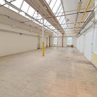 Pronájem výrobního objektu 381 m&sup2; Šumperk