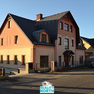 Prodej rodinného domu 690 m&sup2; Hejnice