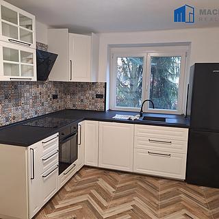 Pronájem bytu 2+1 53 m&sup2; Teplice