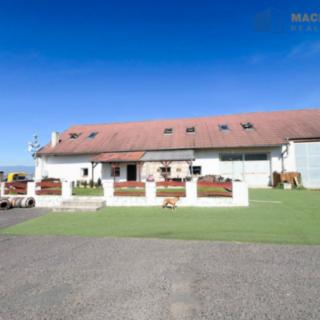 Prodej rodinného domu 244 m&sup2; Hrobčice