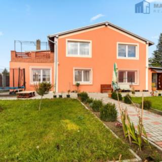 Prodej rodinného domu 252 m&sup2; Teplice