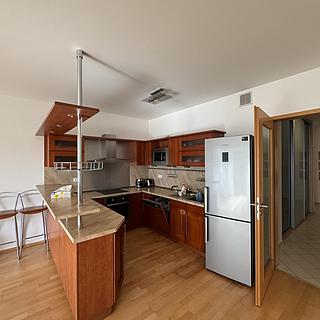 Pronájem bytu 3+kk 122 m² Praha