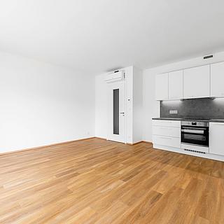 Pronájem bytu 1+kk, garsoniery 33 m&sup2; Praha