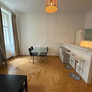 Pronájem bytu 3+kk 75 m&sup2; Praha