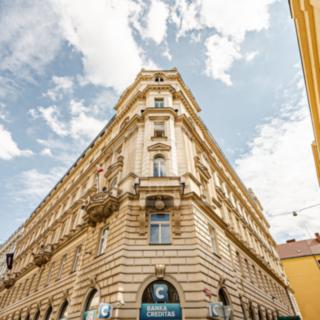 Pronájem kanceláře 110 m&sup2; Praha