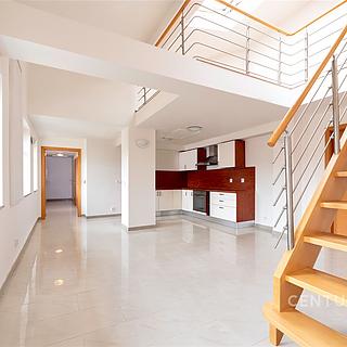 Prodej bytu 4+kk 97 m&sup2; Praha