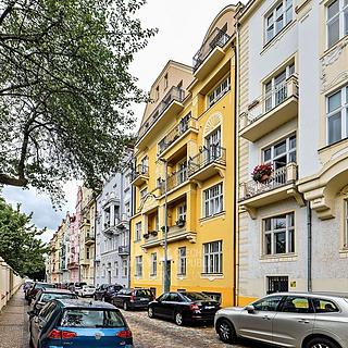 Pronájem bytu 4+kk 95 m² Praha