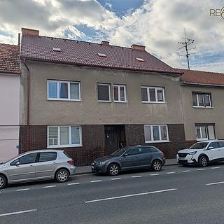 Prodej rodinného domu 200 m&sup2; Hustopeče