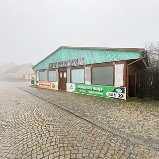 Prodej obchodu 110 m&sup2; Studená
