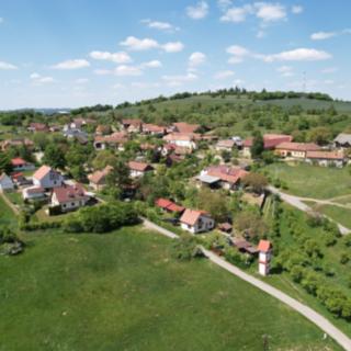 Prodej stavební parcely 2391 m² Lomnice